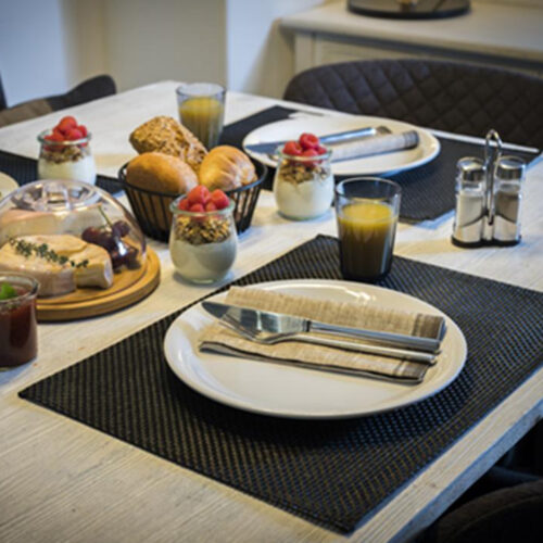 60012 Black PVC Placemat