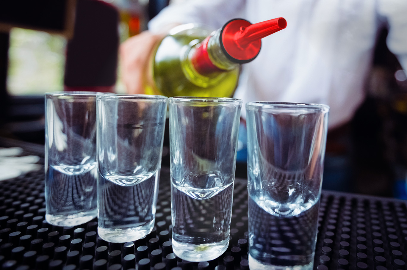 BEHIND THE BAR TIPS IMPROVING EFFICIENCY